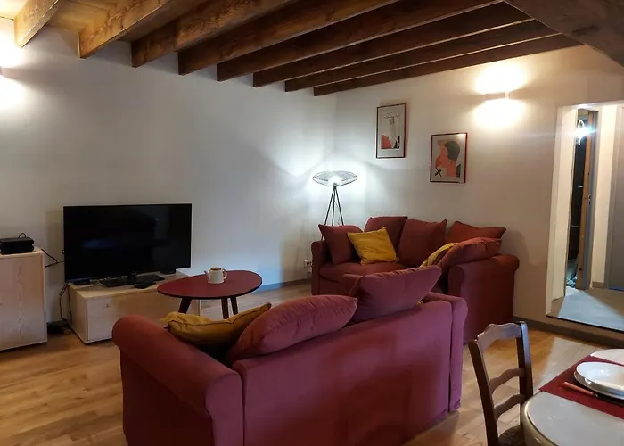 بيت للعطل La Treille