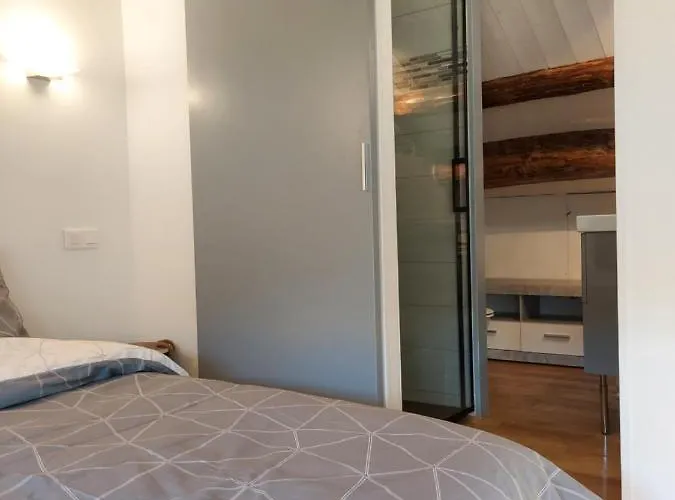 La Treille بيت للعطل Tignac