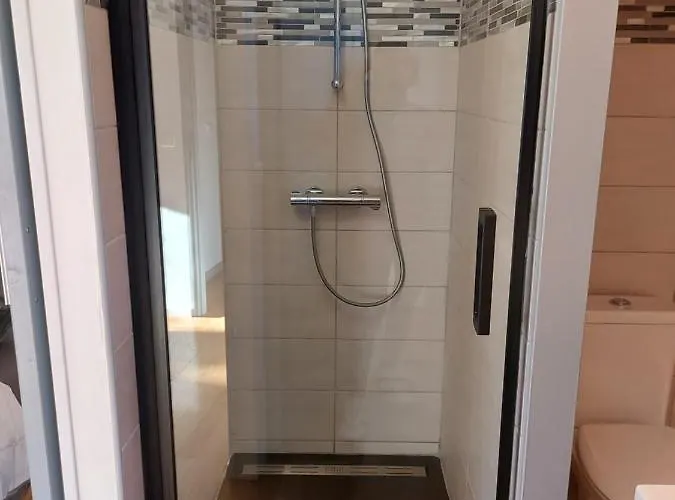 La Treille بيت للعطل *